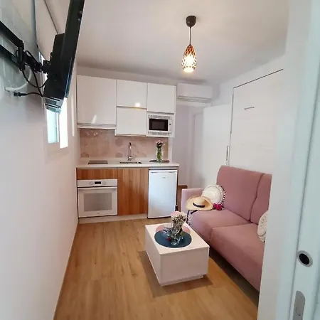 Δωμάτια σε οικογενειακή κατοικία Marixa